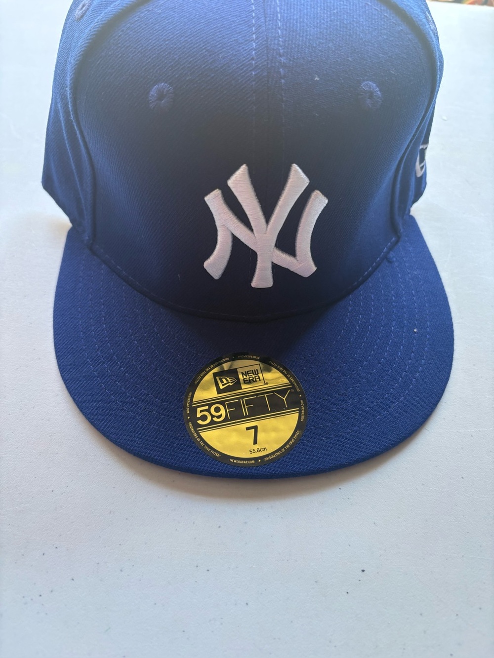 New York Yankees New Era 59FIFTY Fitted Cap — Size 7 — NWT